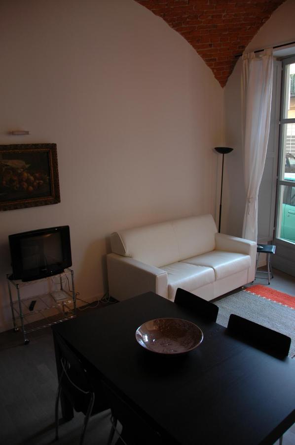 Accogliente Appartamento Tipo Loft Торино Екстериор снимка