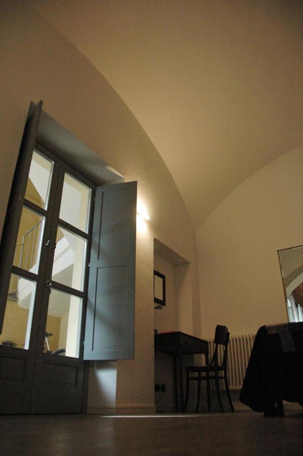 Accogliente Appartamento Tipo Loft Торино Екстериор снимка
