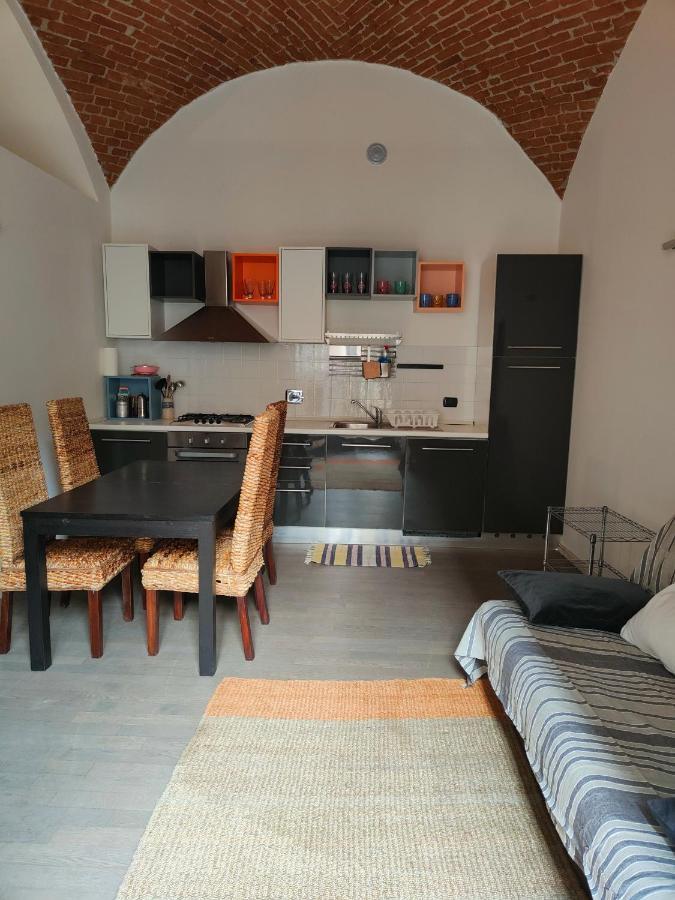 Accogliente Appartamento Tipo Loft Торино Екстериор снимка