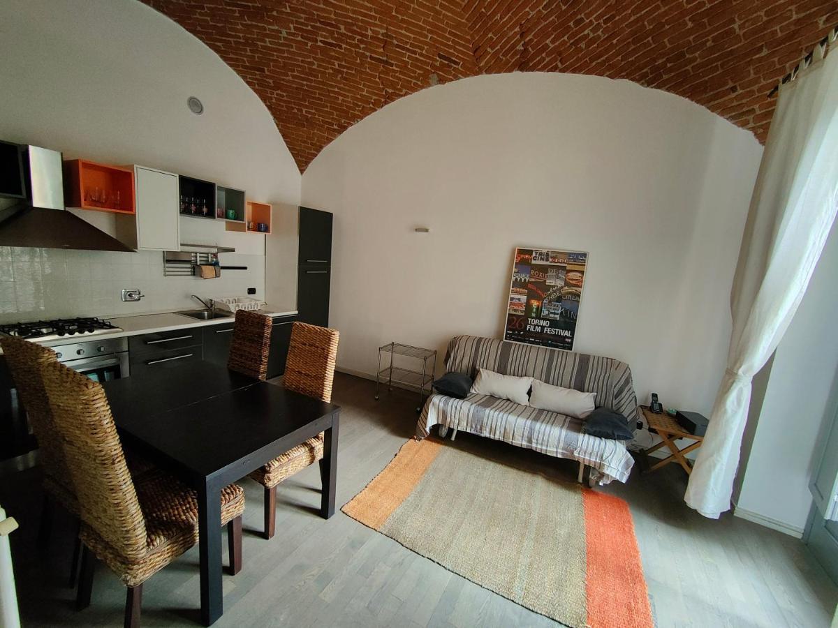 Accogliente Appartamento Tipo Loft Торино Екстериор снимка